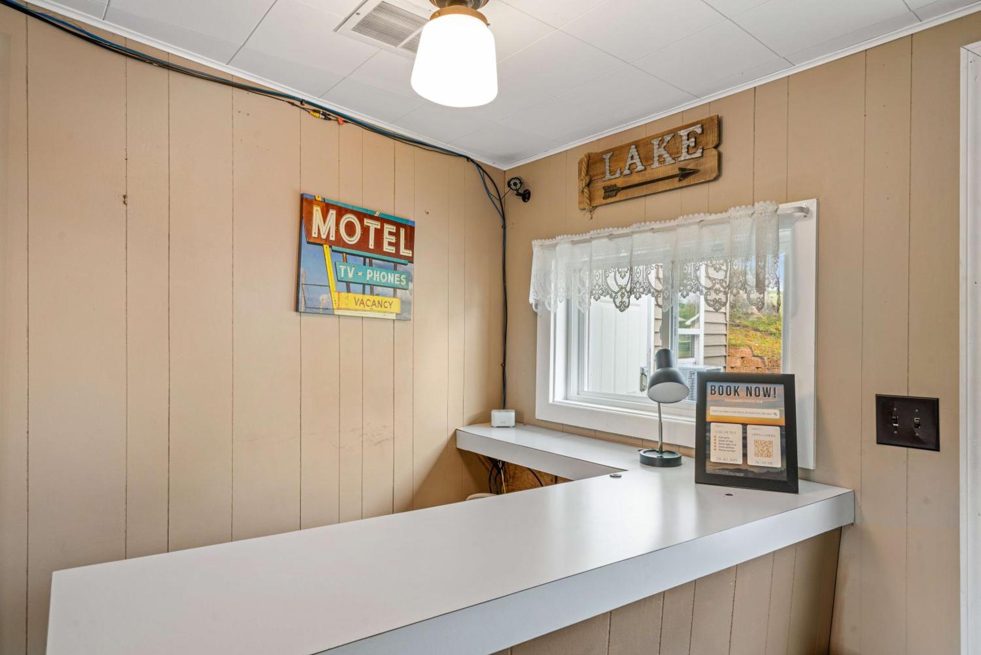 South Arm Retreats Motel East Jordan Ngoại thất bức ảnh