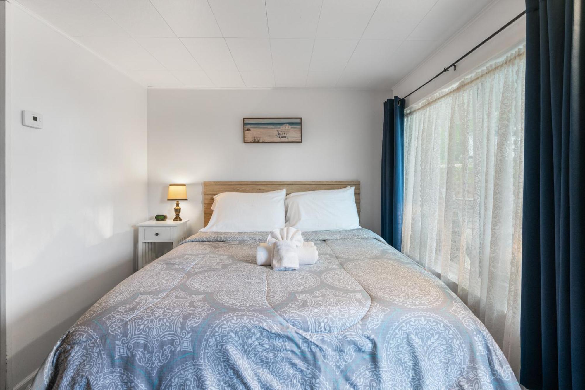 South Arm Retreats Motel East Jordan Ngoại thất bức ảnh