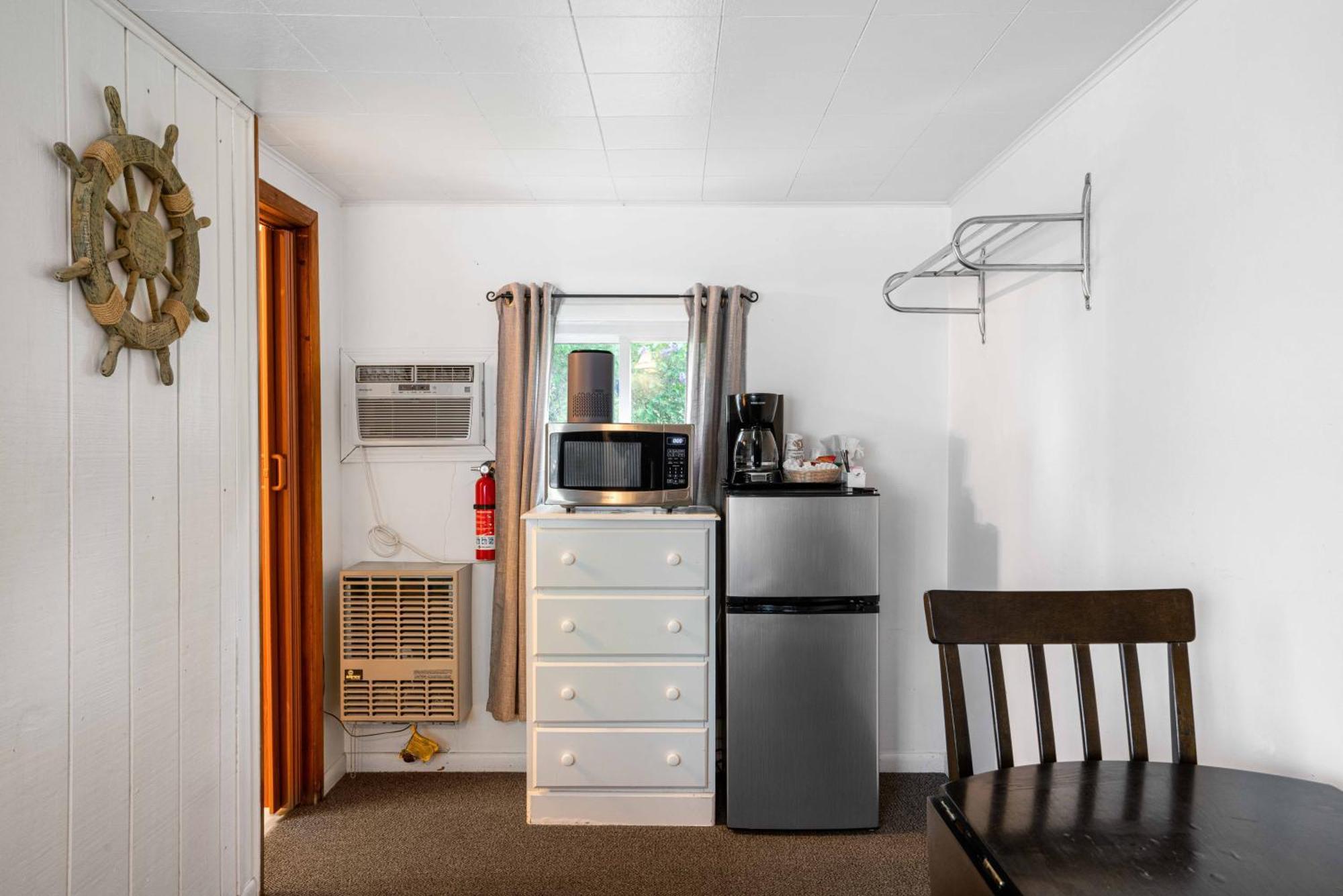 South Arm Retreats Motel East Jordan Ngoại thất bức ảnh