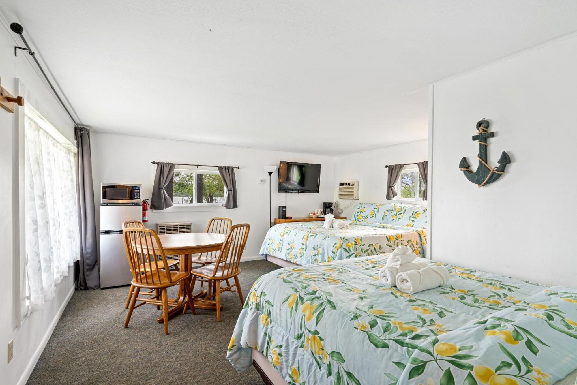 South Arm Retreats Motel East Jordan Ngoại thất bức ảnh