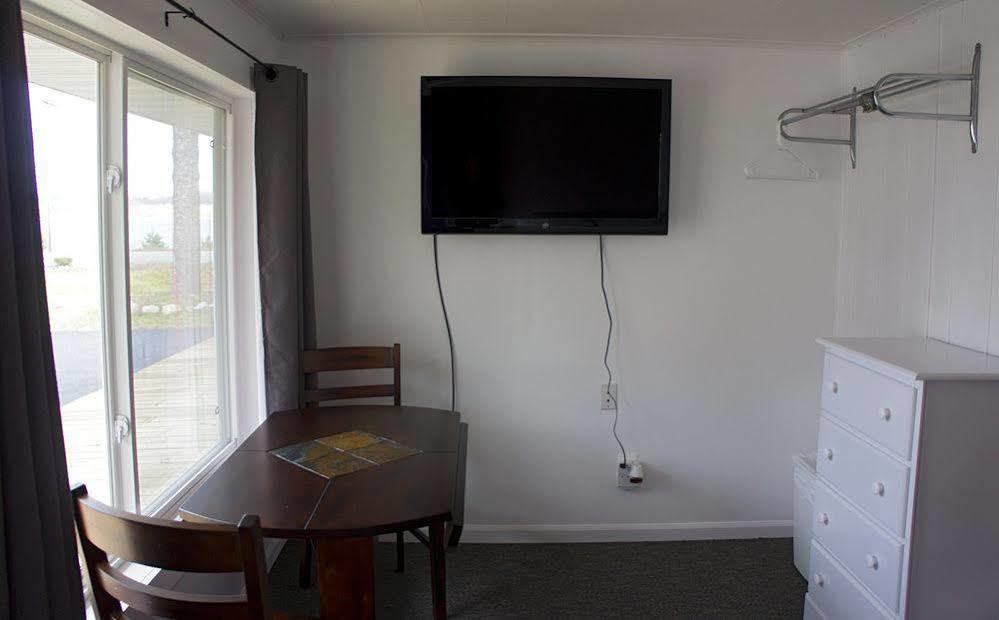South Arm Retreats Motel East Jordan Ngoại thất bức ảnh